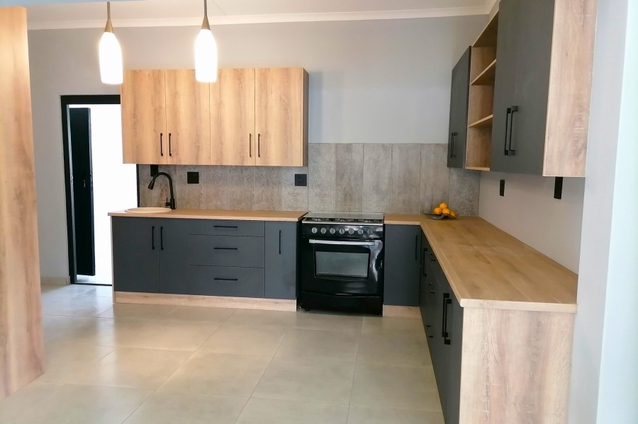 5 Bedroom Property for Sale in Stilbaai Wes Western Cape